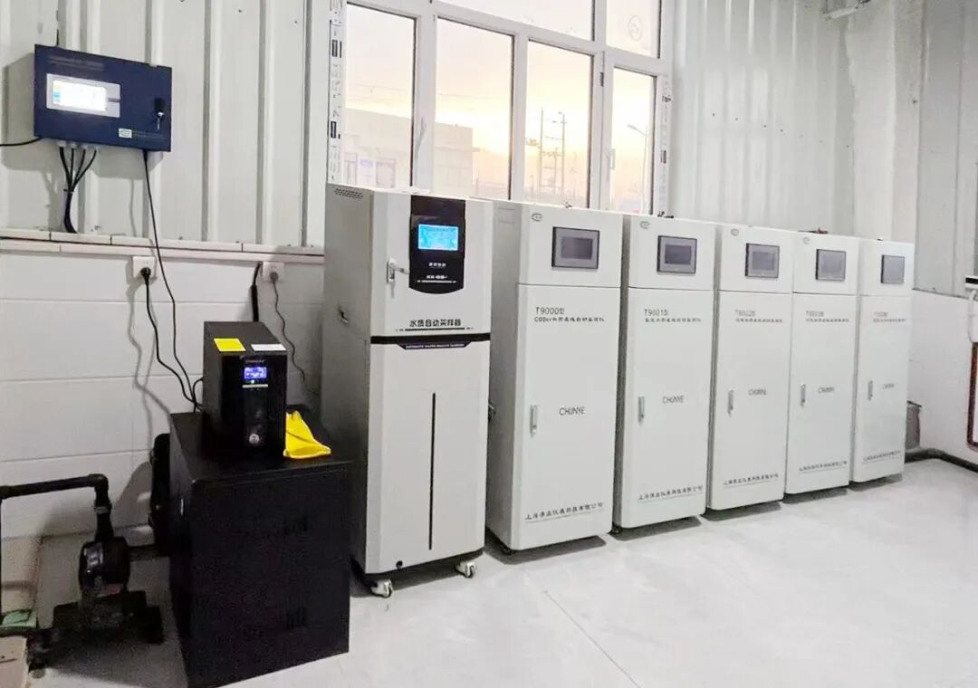 обладнання було введено в експлуатацію, персонал очисних споруд повідомив: «Раніше ручний відбір проб та аналіз займали понад 2 години».