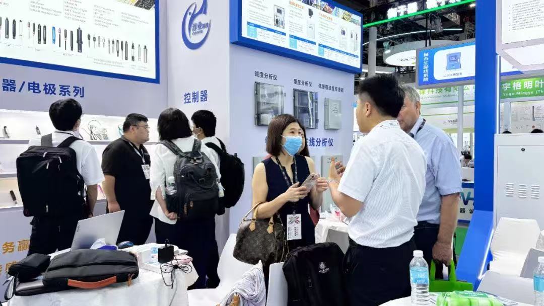 At the exhibition, Chunye Technology’s staff greeted visitors with warm smiles