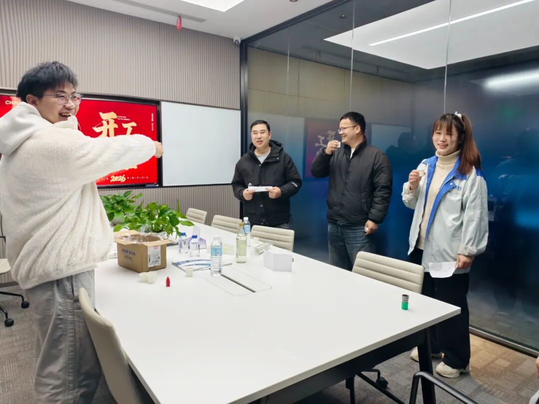 Games like "Number Bomb," "Speaking in Unison," and "Grouping Numbers" unfolded one after another,