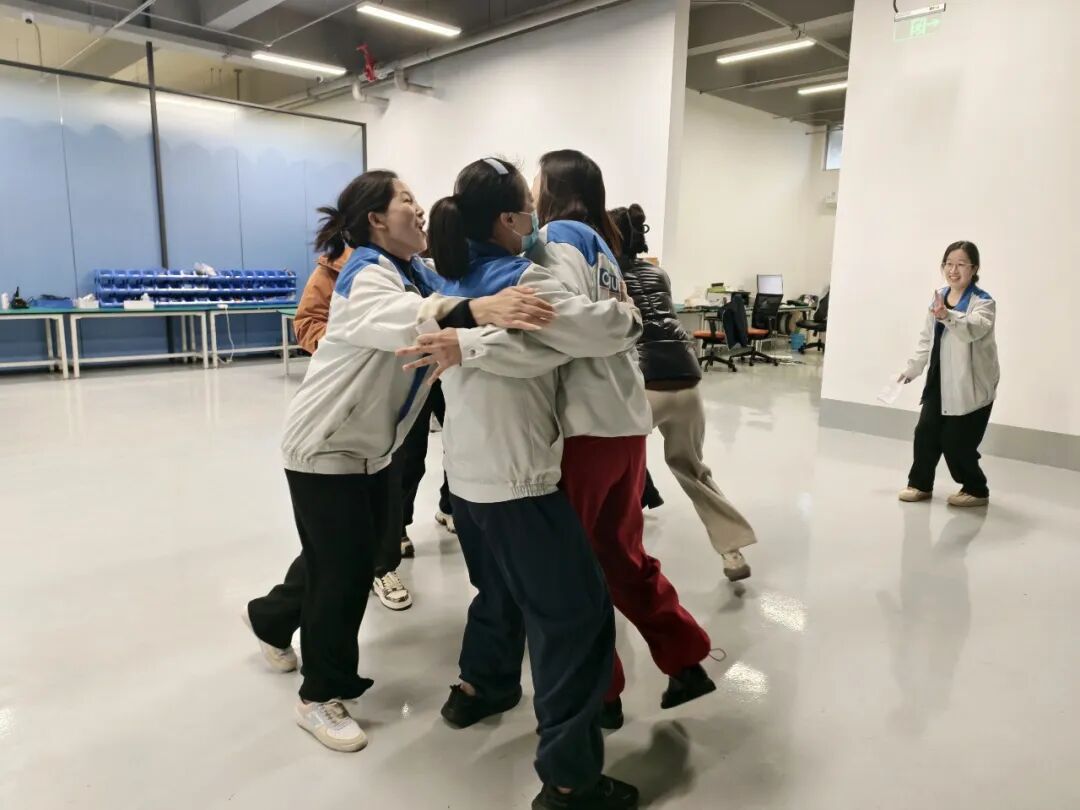 Games like "Number Bomb," "Speaking in Unison," and "Grouping Numbers" unfolded one after another,